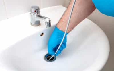 Drain Problems in Older Los Angeles Homes: When to Call a Plumber