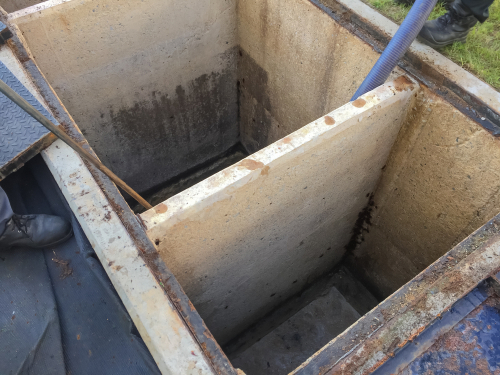 Why Los Angeles Restaurants Need Regular Grease Trap Cleaning